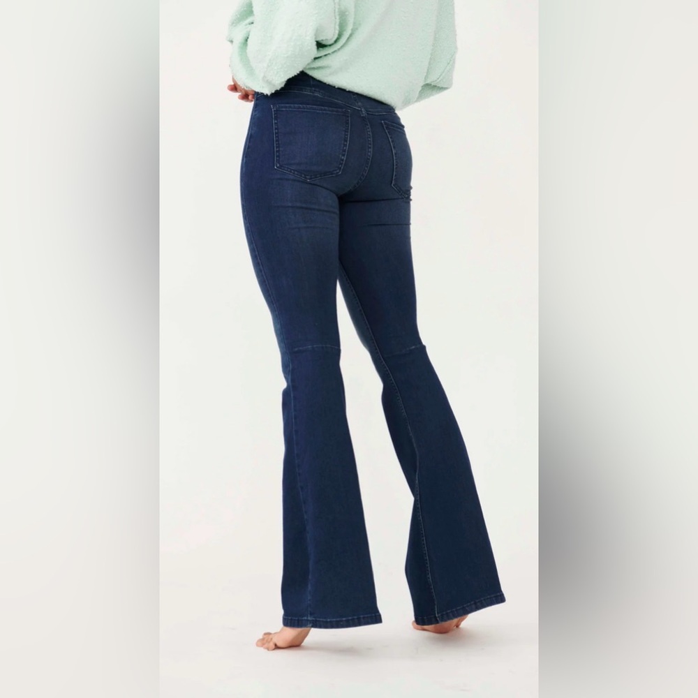 FREE PEOPLE Penny Pull-On Stretch Flare Jeans
